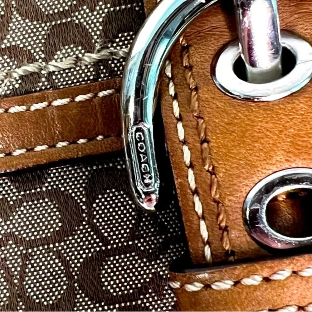 Coach Wristlet Brown Jacquard Signature Two Pockets Buckle Front - Picture 4 of 16